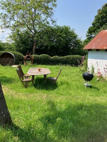 Les Sources Camping Club Les Cresnays Экстерьер фото